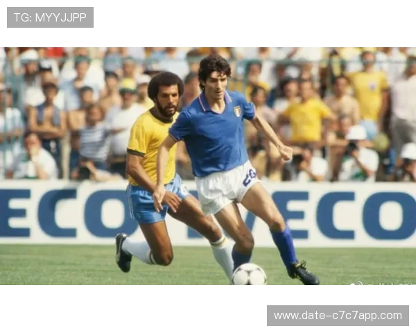 足球球星与网红的区别：从职业身份到社会影响力的多维对比